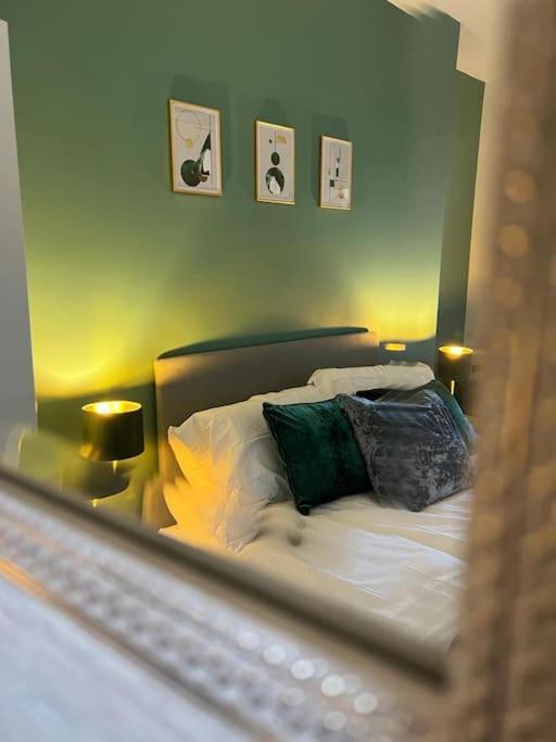 Windsor Deluxe - Modern City Centre 5min From Beach & Station *