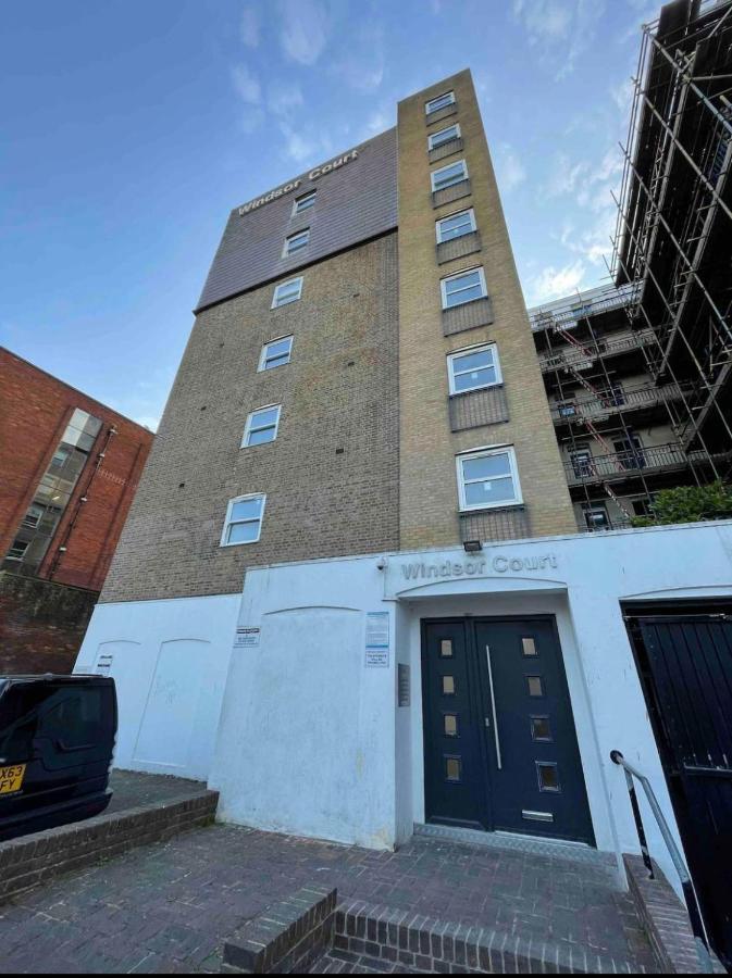 Windsor Deluxe - Modern City Centre 5min From Beach & Station Apartment Brighton